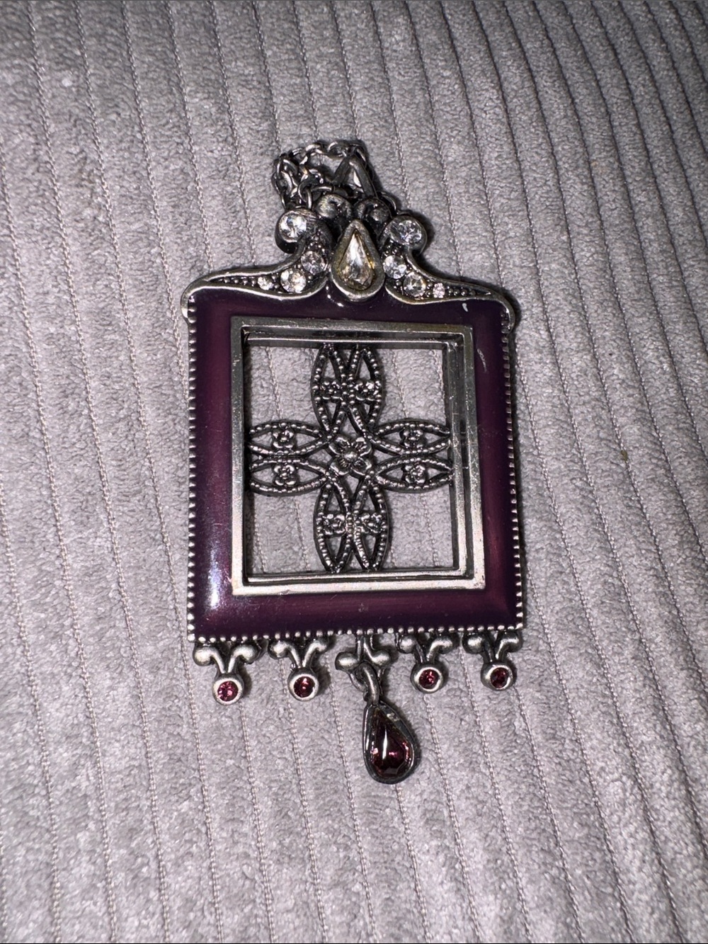 Lenox Purple and Silver Ornate Holiday Pendant Ornament holds a picture